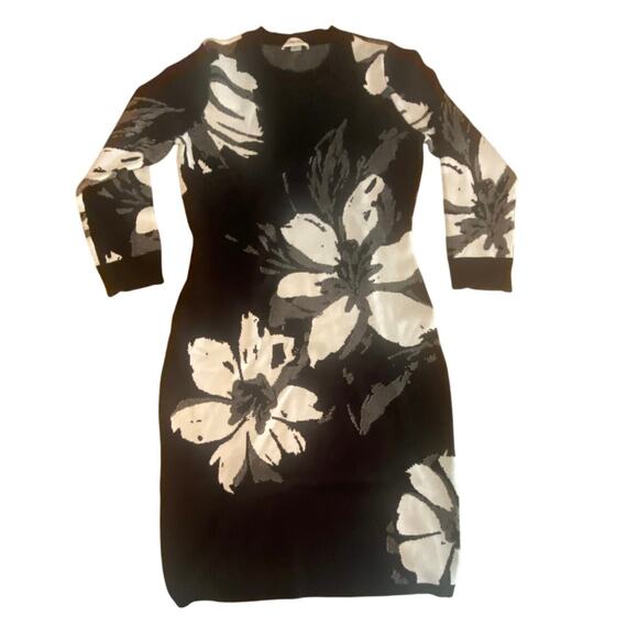 Calvin Klein Black & White Floral Sweater Dress Size Small Rayon Blend - Picture 1 of 6